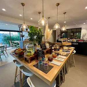 *** Hotel Campanile Orange Centre Sortie 21 Sur A7 A9 Francja